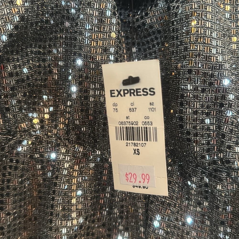 Express Sequence Top - Picture 3 of 3